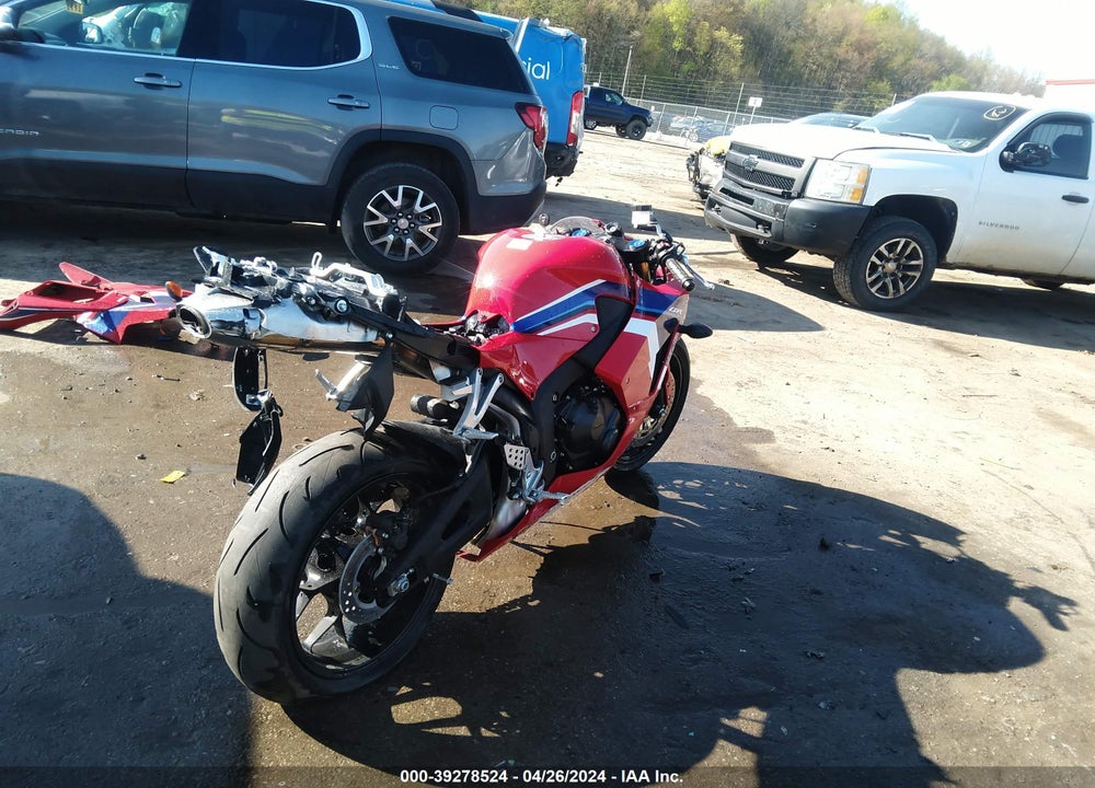 2024 HONDA CBR600 RR VIN: JH2PC40J1RK100428