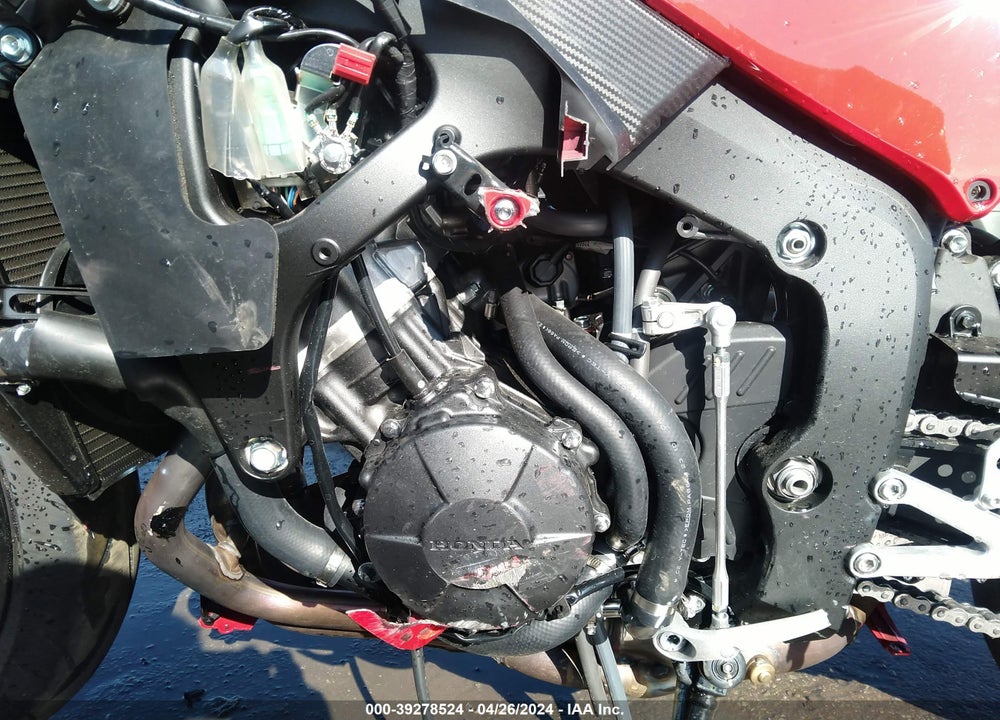 2024 HONDA CBR600 RR VIN: JH2PC40J1RK100428
