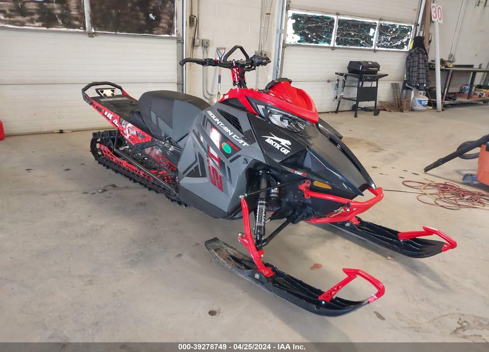 2021 ARCT M 8000 MOUNTAIN CAT VIN: 4U1F1S2JG0MT10001