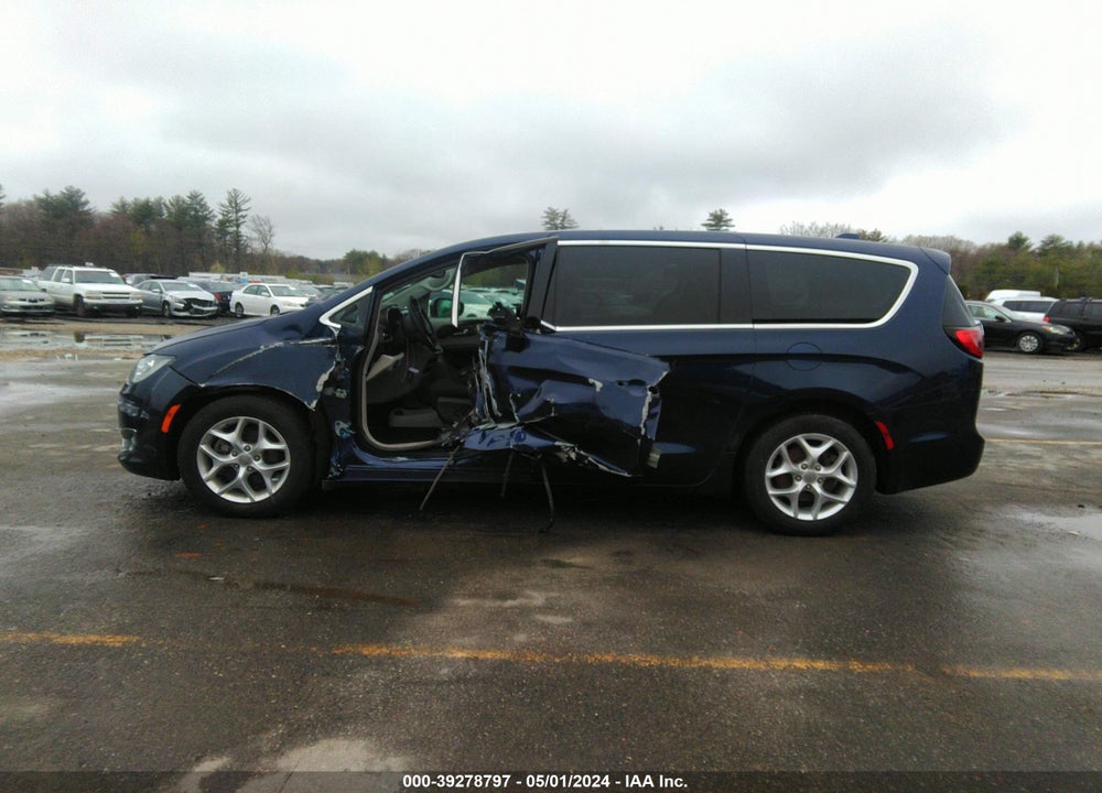 2018 CHRYSLER PACIFICA TOURING PLUS VIN: 2C4RC1FG5JR235333