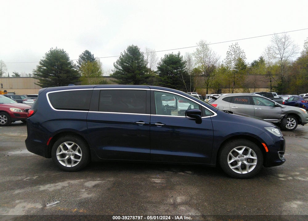 2018 CHRYSLER PACIFICA TOURING PLUS VIN: 2C4RC1FG5JR235333