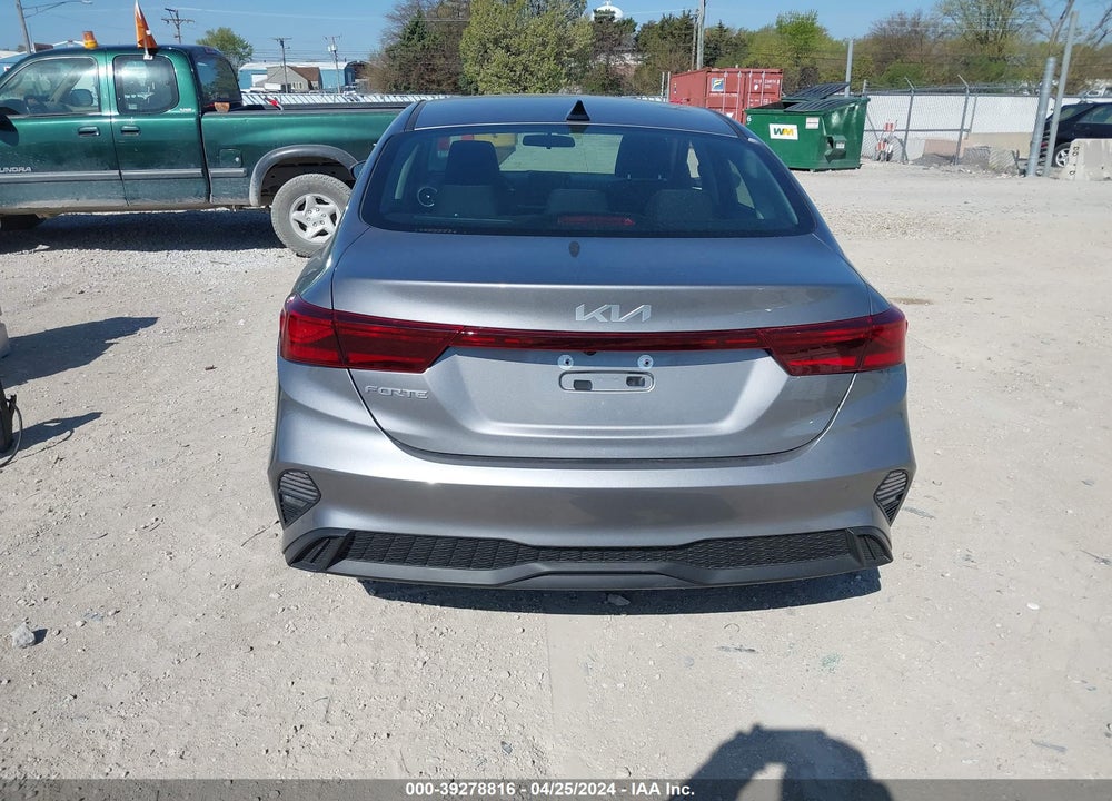 2024 KIA FORTE LXS VIN: 3KPF24AD2RE725892