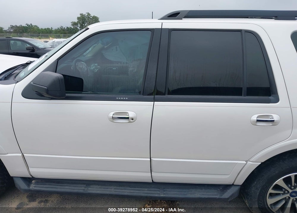2016 FORD EXPEDITION XLT VIN: 1FMJU1HT6GEF27580