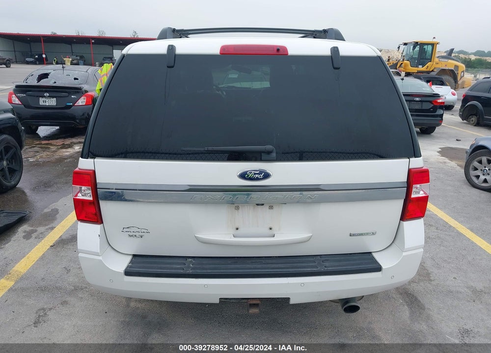 2016 FORD EXPEDITION XLT VIN: 1FMJU1HT6GEF27580
