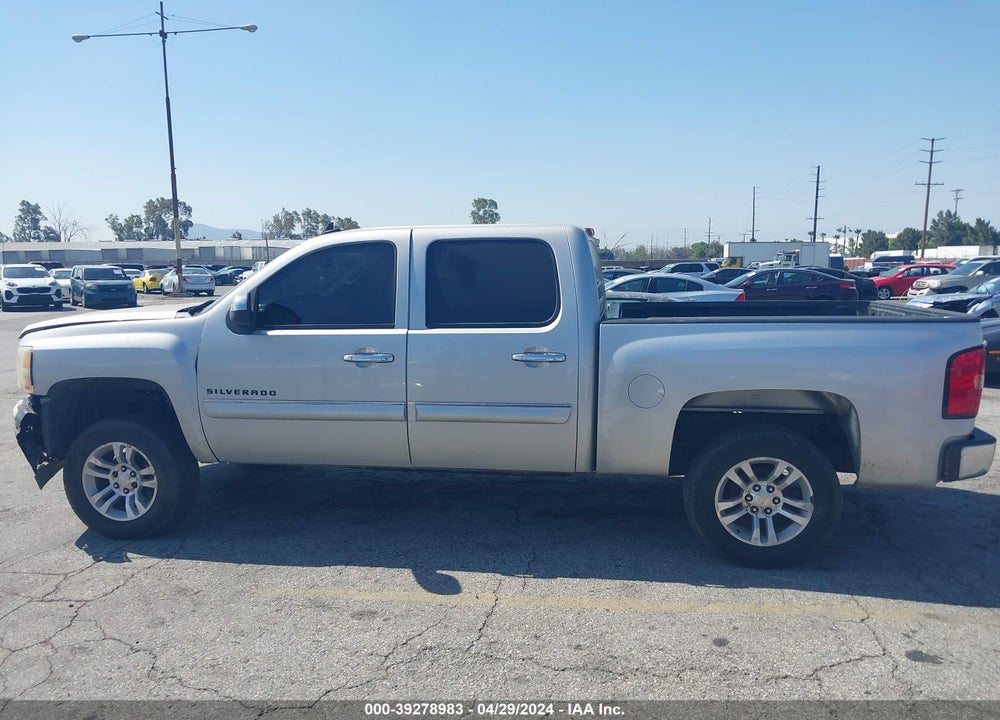 2011 CHEVROLET SILVERADO 1500 LT VIN: 3GCPCSE06BG121477