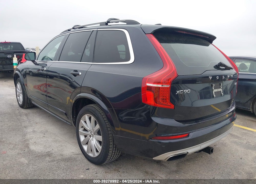 2016 VOLVO XC90 T6 MOMENTUM VIN: YV4A22PK9G1014238