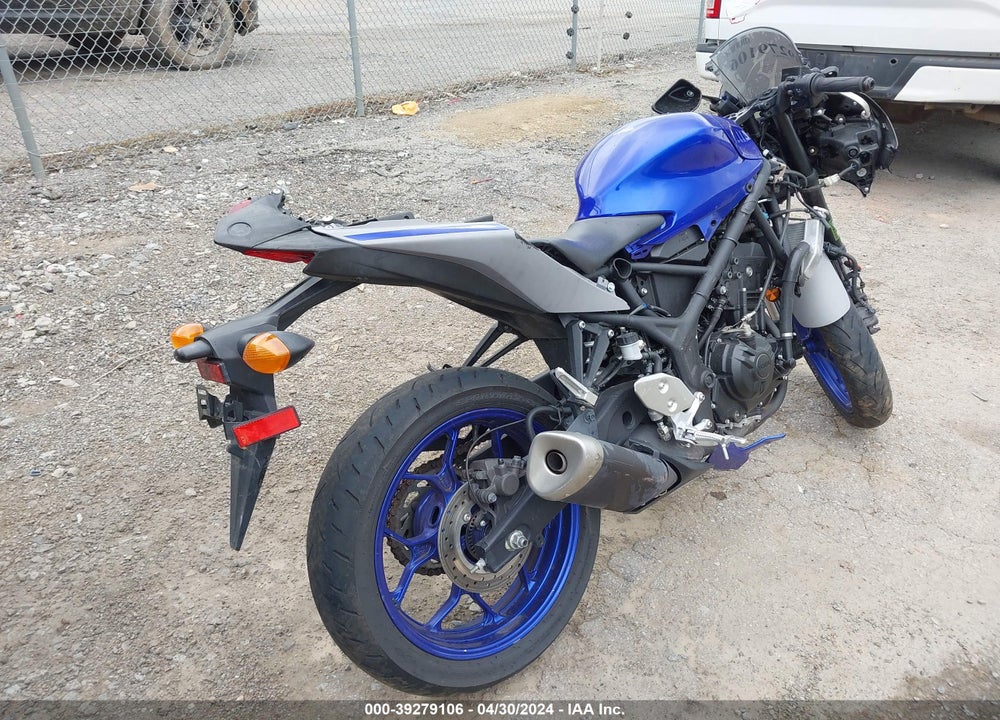 2021 YAMAHA YZFR3 A VIN: MH3RH18Y8MK006298