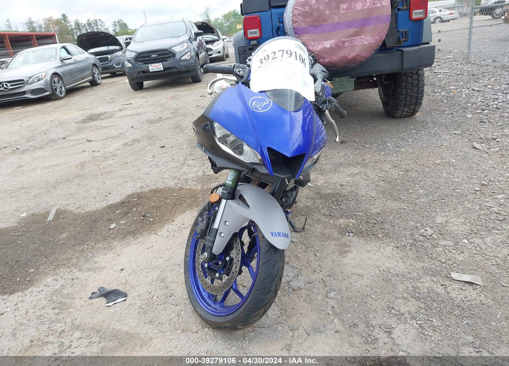 2021 YAMAHA YZFR3 A VIN: MH3RH18Y8MK006298