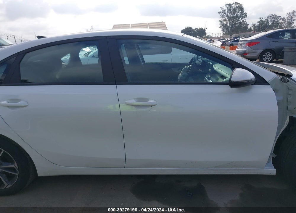 2023 KIA FORTE LXS VIN: 3KPF24AD7PE649700