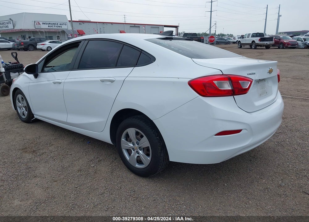2018 CHEVROLET CRUZE VIN: 1G1BC5SM2J7181648
