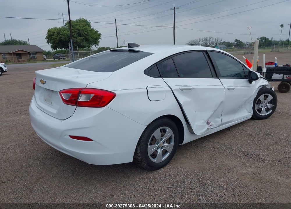 2018 CHEVROLET CRUZE VIN: 1G1BC5SM2J7181648