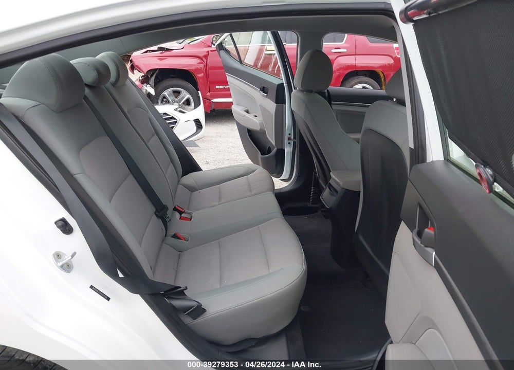 2017 HYUNDAI ELANTRA SE VIN: 5NPD84LF1HH057226