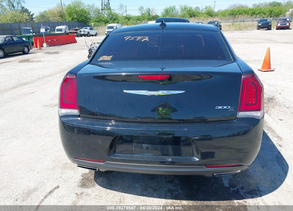 2019 CHRYSLER 300 300S VIN: 2C3CCABG2KH617973