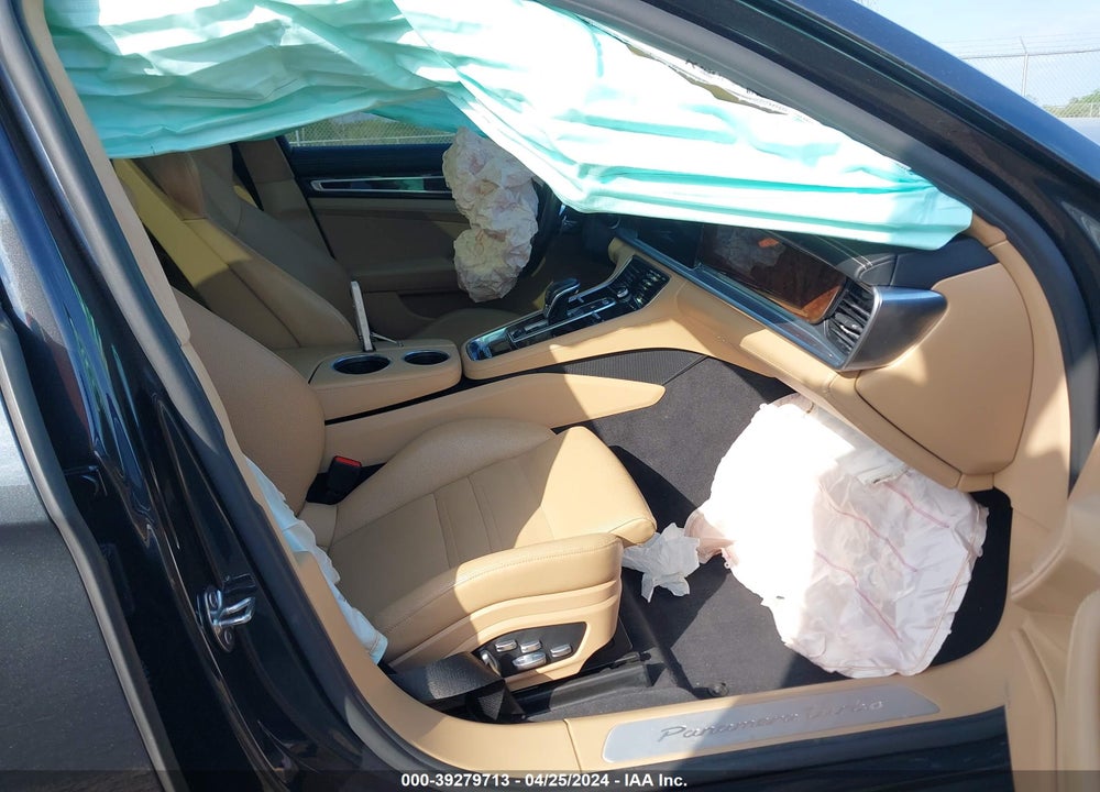 2018 PORSCHE PANAMERA VIN: WP0AF2A75JL140250