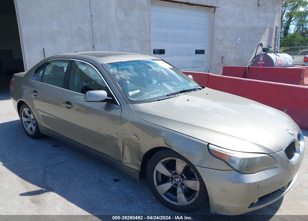 2005 BMW 525I VIN: WBANA53585B856940