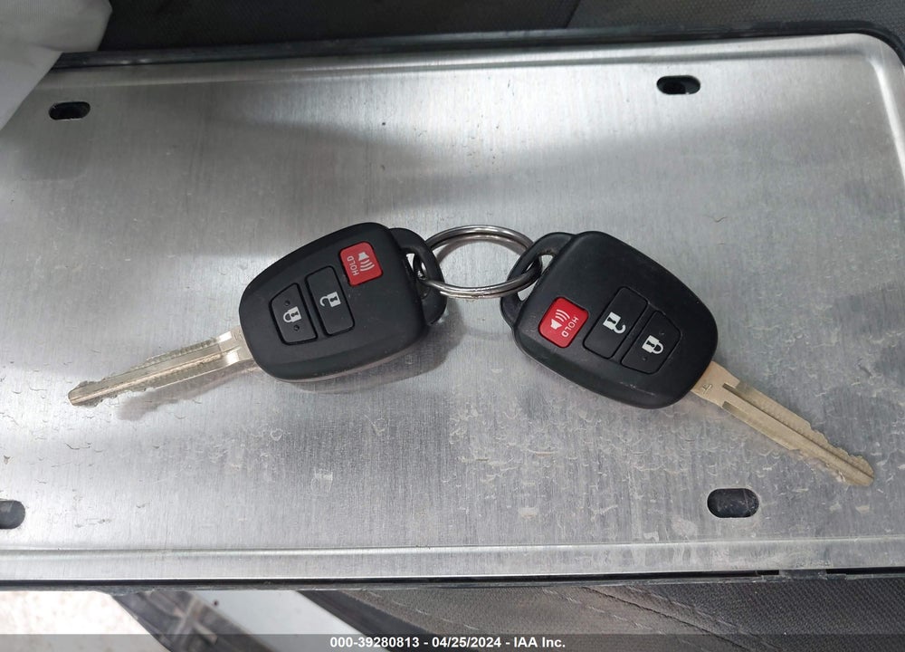 2021 TOYOTA TACOMA SR VIN: 5TFAX5GN9MX192272