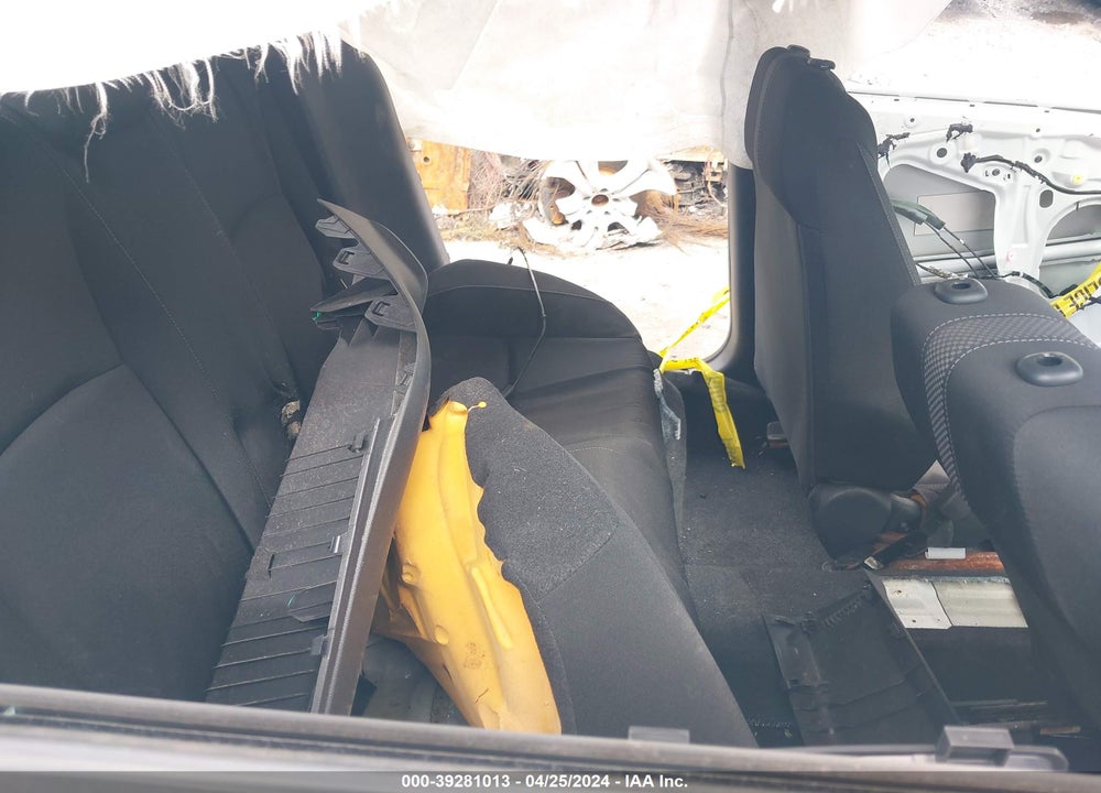 2019 HONDA CIVIC LX VIN: 19XFC2F66KE008428
