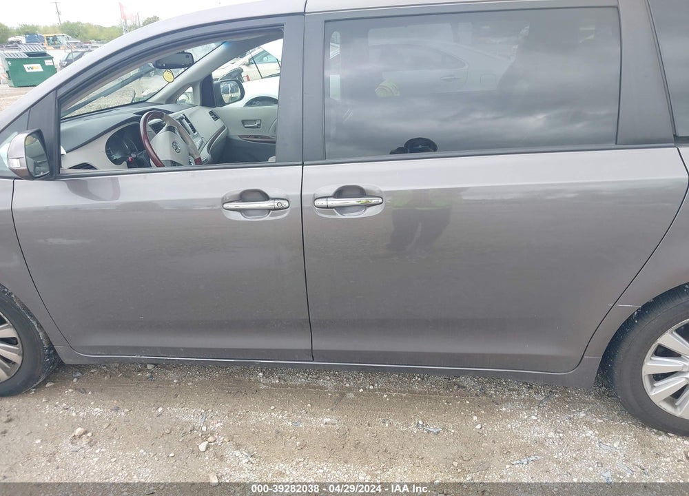 2013 TOYOTA SIENNA LIMITED 7 PASSENGER VIN: 5TDDK3DC5DS061123