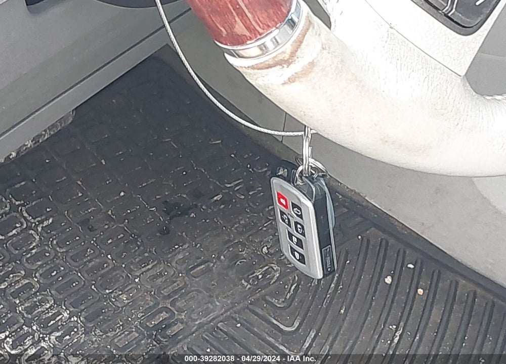2013 TOYOTA SIENNA LIMITED 7 PASSENGER VIN: 5TDDK3DC5DS061123
