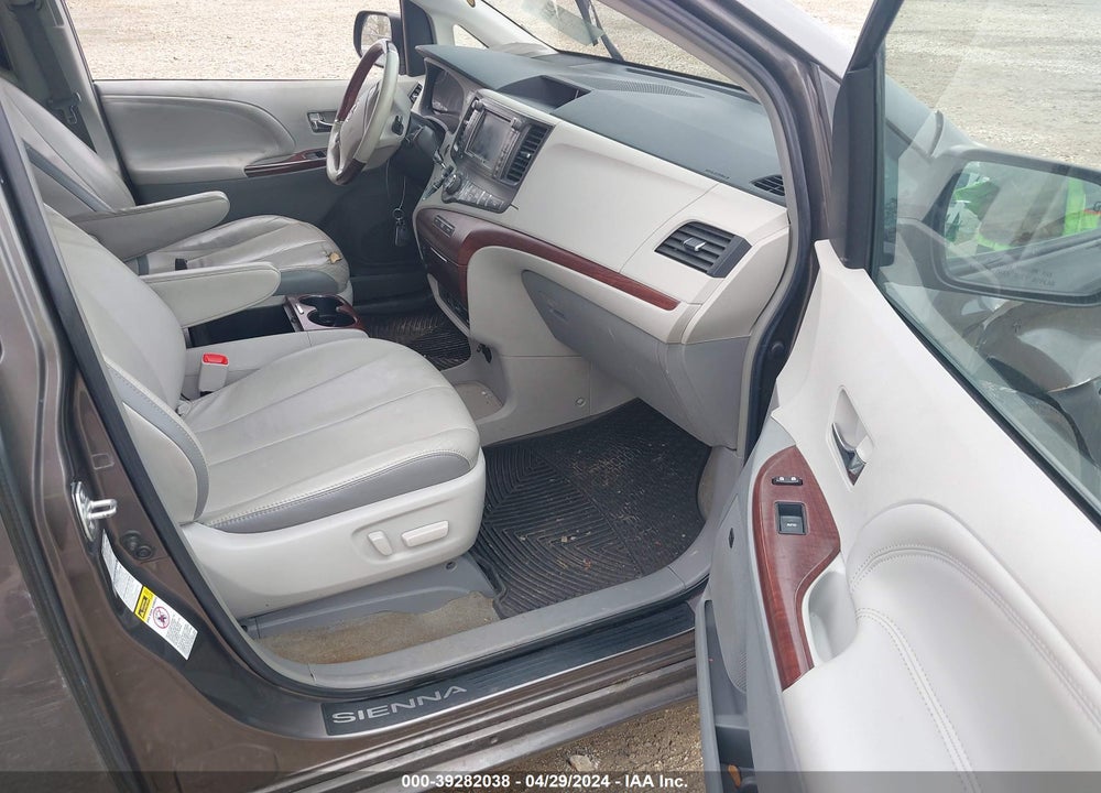 2013 TOYOTA SIENNA LIMITED 7 PASSENGER VIN: 5TDDK3DC5DS061123