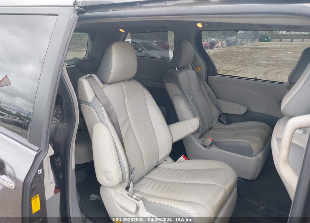 2013 TOYOTA SIENNA LIMITED 7 PASSENGER VIN: 5TDDK3DC5DS061123