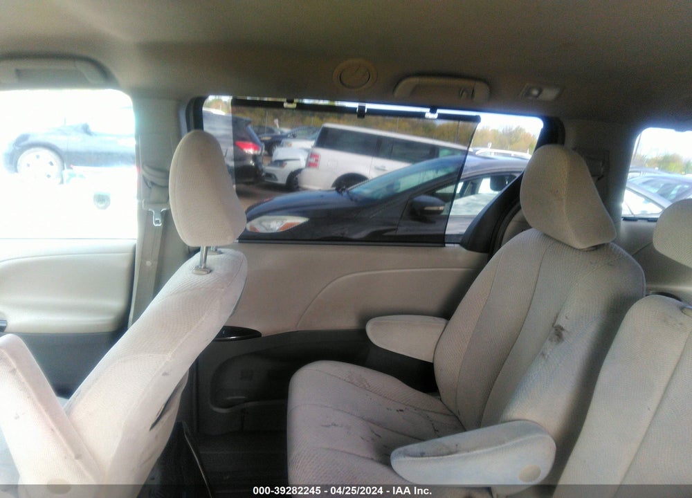 2012 TOYOTA SIENNA LE V6 8 PASSENGER VIN: 5TDKK3DC1CS189607