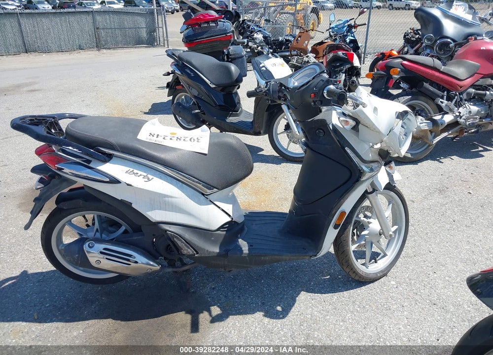 2021 PIAGGIO LIBERTY 50/50 S VIN: ZAPC546B2M7001838