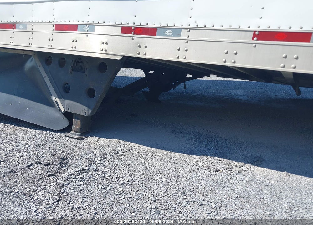 2016 UTILITY TRAILER MFG --- VIN: 1UYVS2538GU615561