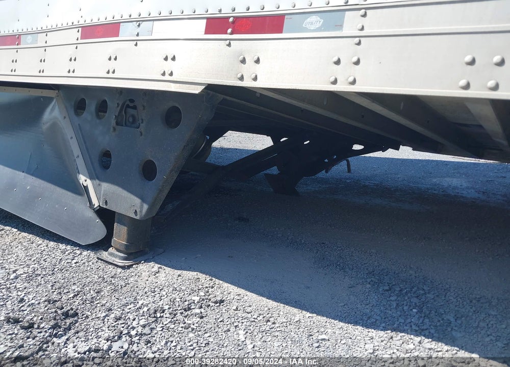 2016 UTILITY TRAILER MFG --- VIN: 1UYVS2538GU615561