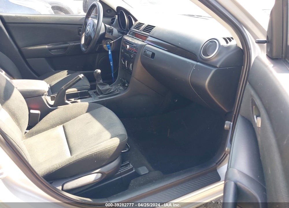 2008 MAZDA 3 I SPORT VIN: JM1BK12F381789096
