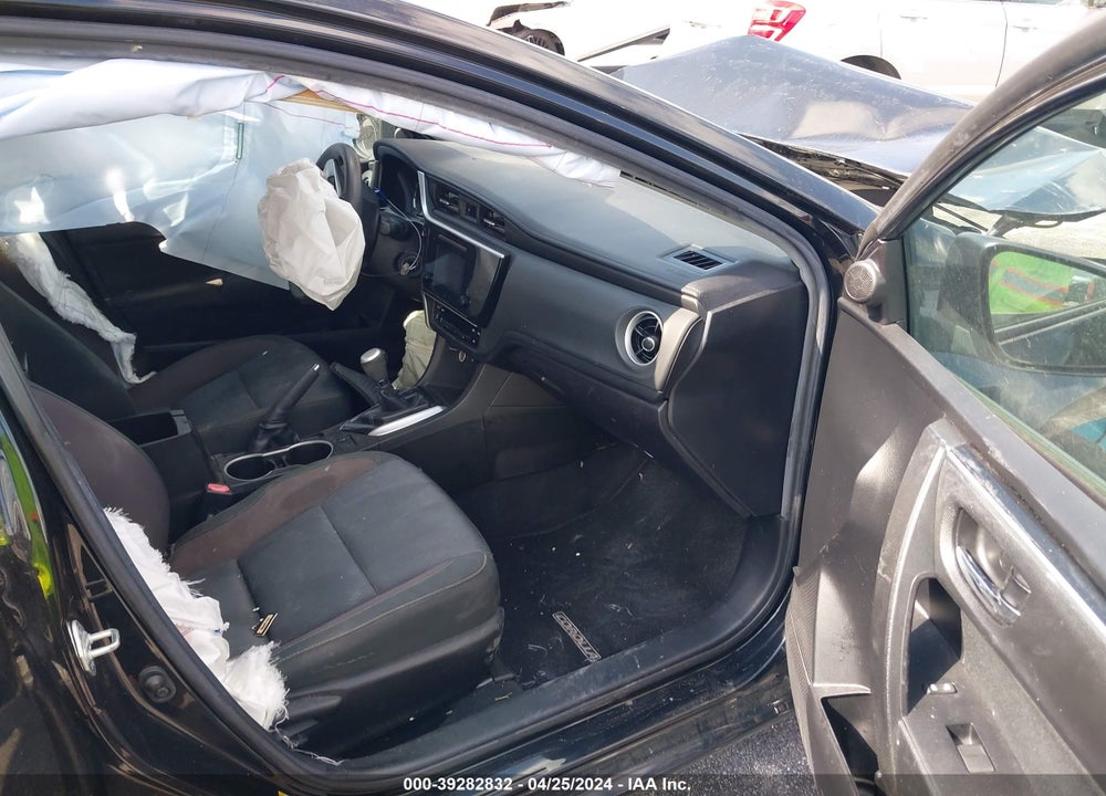 2019 TOYOTA COROLLA VIN: 5YFBURHEXKP933883