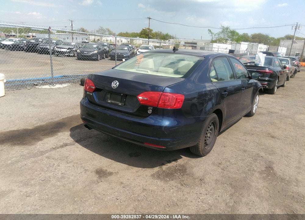 2014 VOLKSWAGEN JETTA 1.8T SE VIN: 3VWD17AJ0EM397743