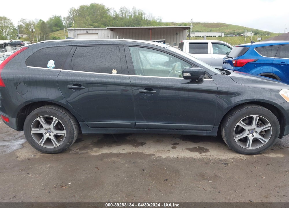 2011 VOLVO XC60 VIN: YV4902DZ6B2168936