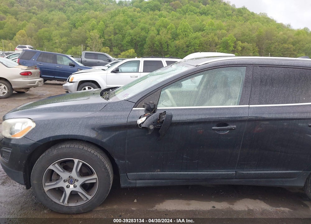2011 VOLVO XC60 VIN: YV4902DZ6B2168936