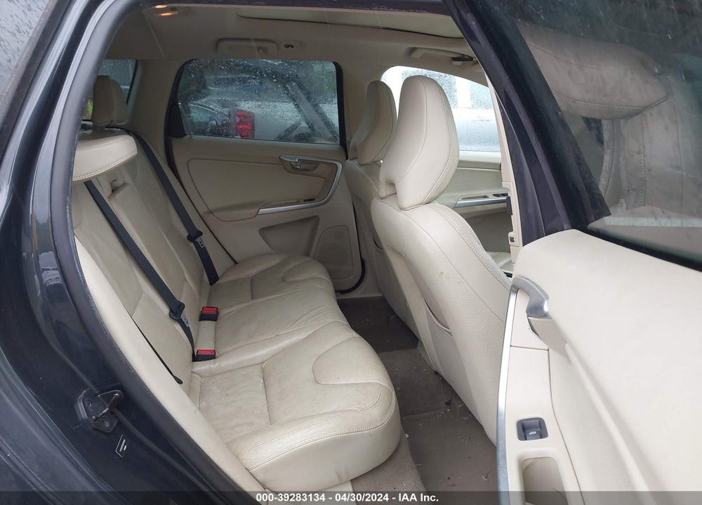 2011 VOLVO XC60 VIN: YV4902DZ6B2168936