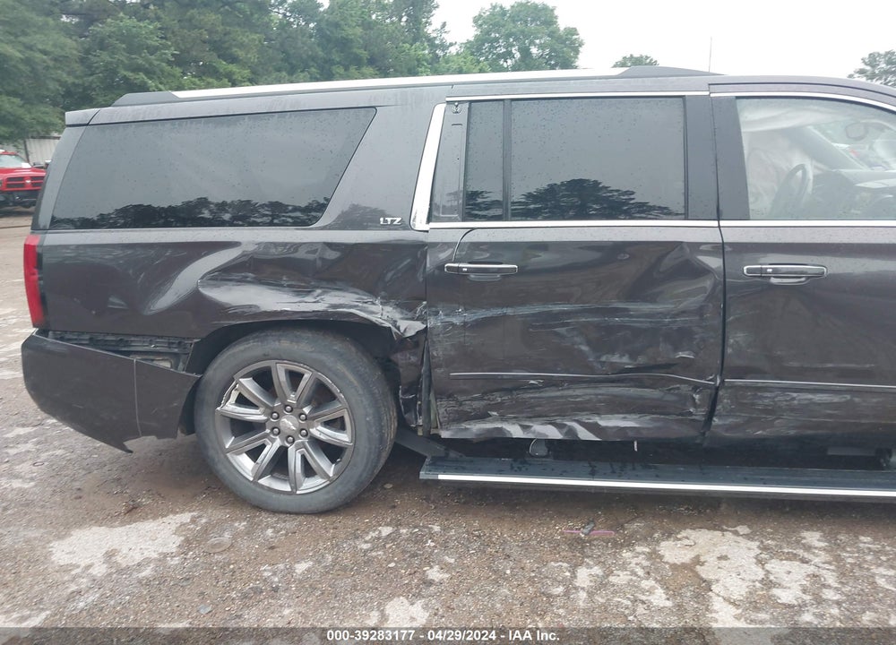2015 CHEVROLET SUBURBAN 1500 LTZ VIN: 1GNSKKKCXFR717782