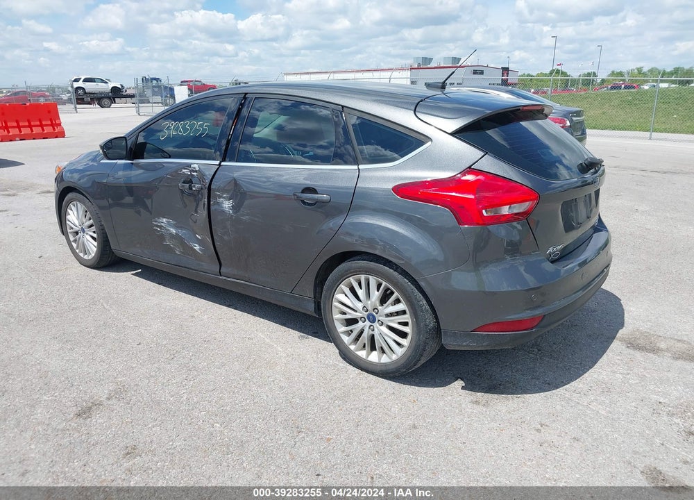 2015 FORD FOCUS TITANIUM VIN: 1FADP3N28FL261236