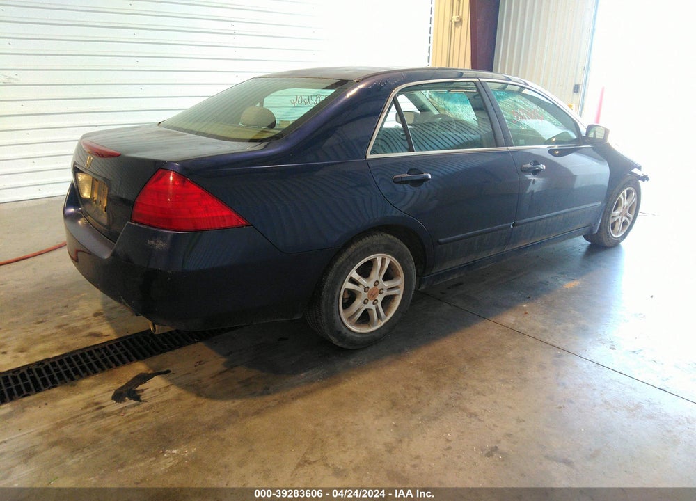 2003 HONDA ACCORD 2.4 EX VIN: JHMCM566X3C071914