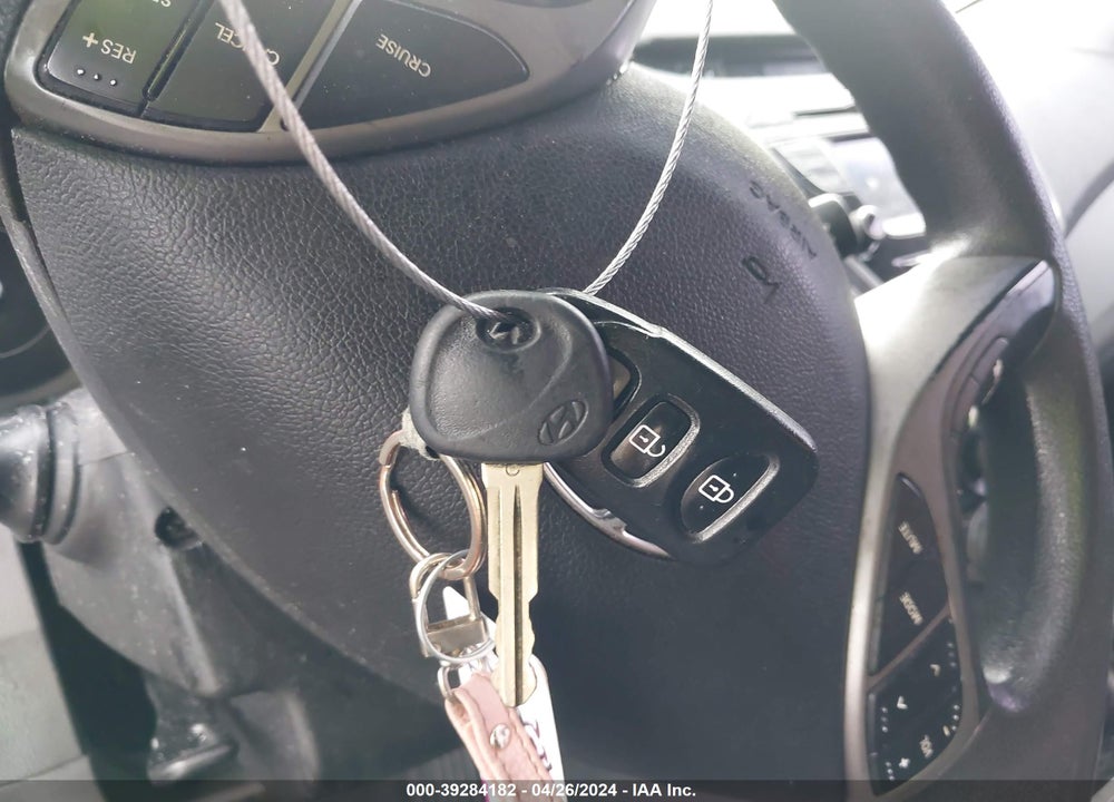 2015 HYUNDAI ELANTRA SE VIN: KMHDH4AE7FU265586