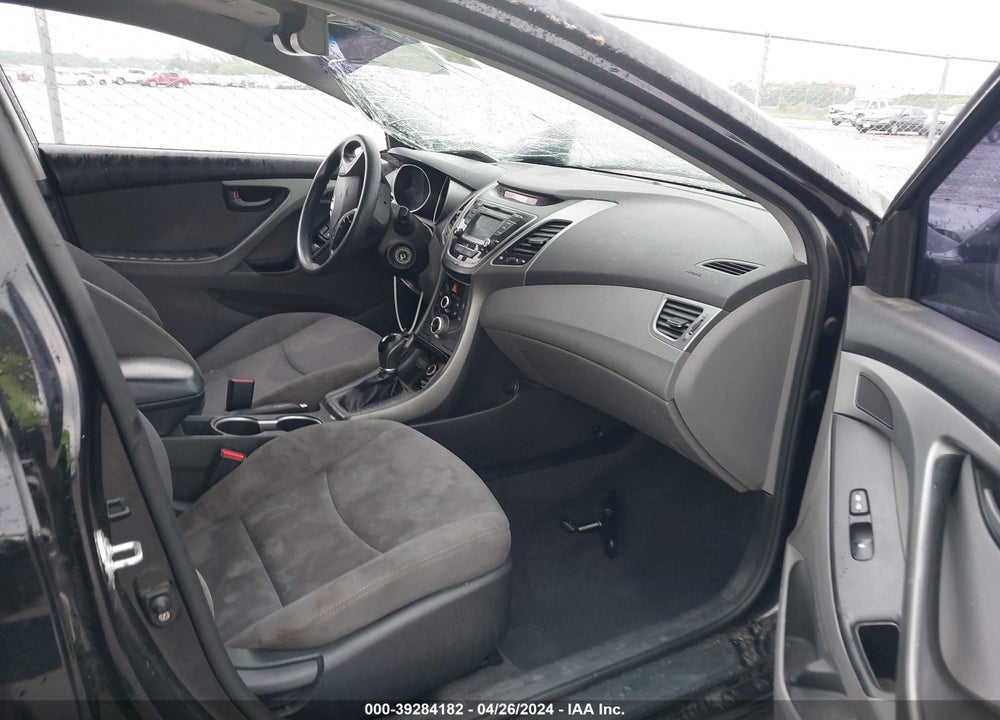 2015 HYUNDAI ELANTRA SE VIN: KMHDH4AE7FU265586