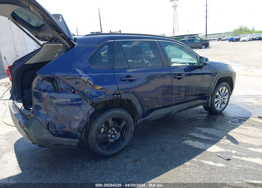 2021 TOYOTA RAV4 XLE PREMIUM VIN: 2T3A1RFV1MW192975