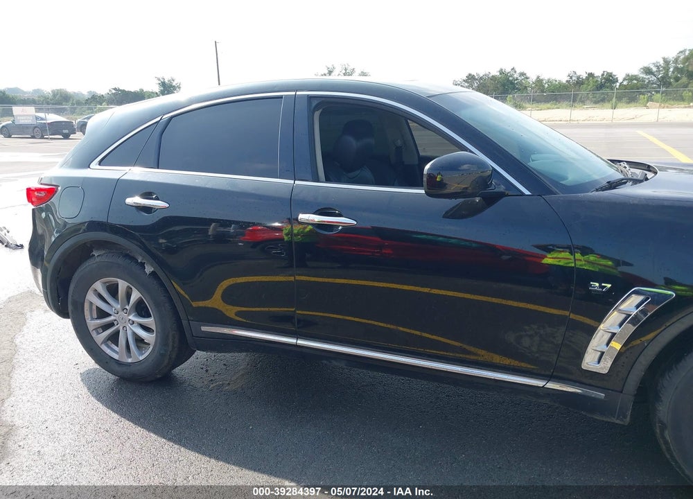 2017 INFINITI QX70 VIN: JN8CS1MU1HM141081