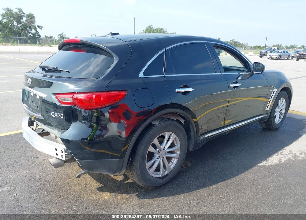 2017 INFINITI QX70 VIN: JN8CS1MU1HM141081