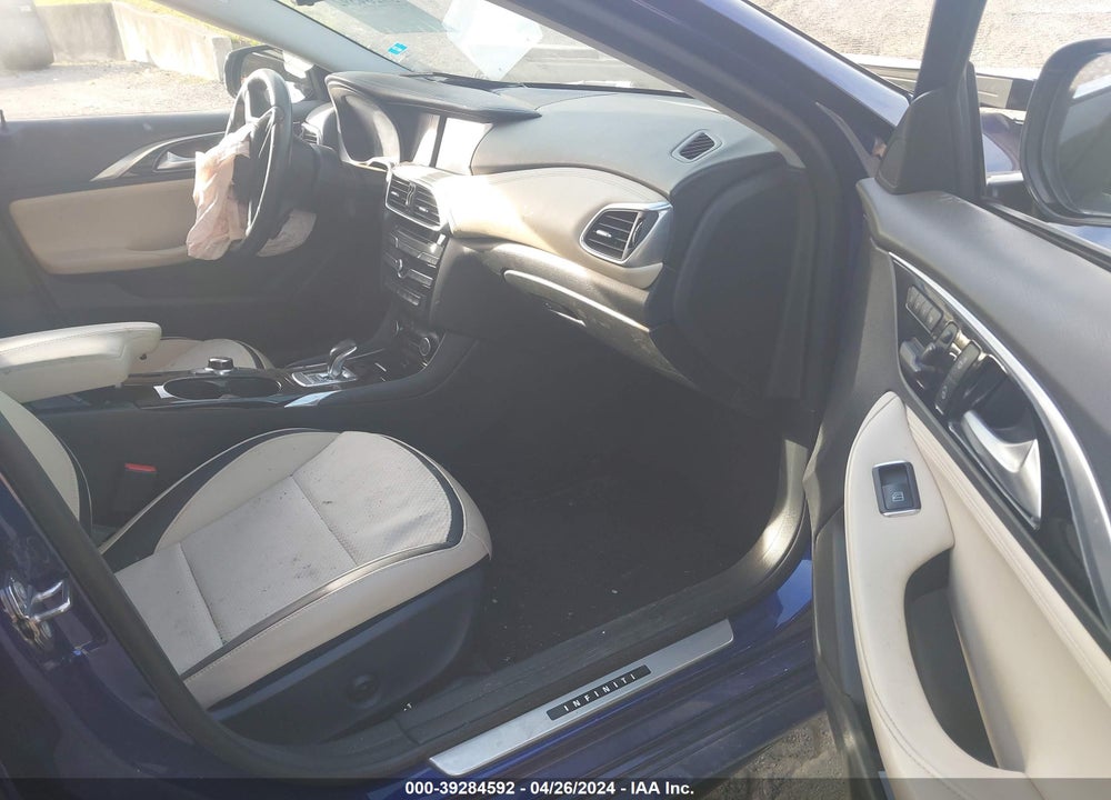 2019 INFINITI QX30 VIN: SJKCH5CP9KA011293