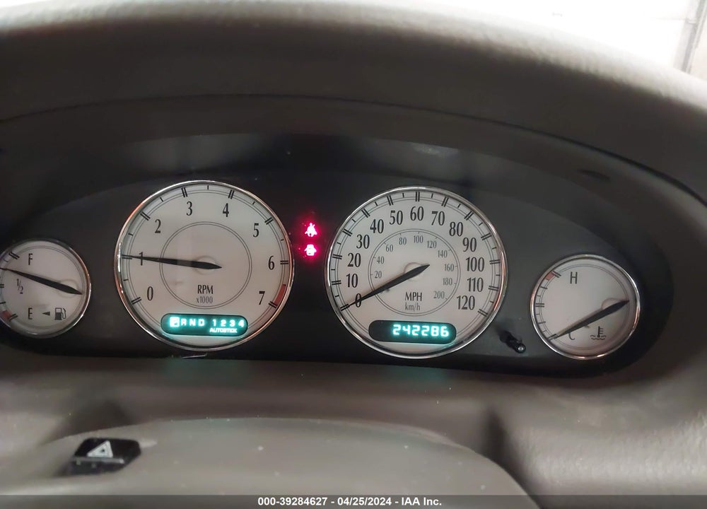 2004 CHRYSLER 300M VIN: 2C3HE66G44H637569