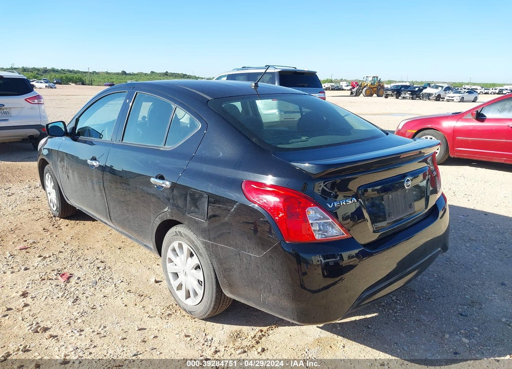 2018 NISSAN VERSA 1.6 SV VIN: 3N1CN7AP0JL823652