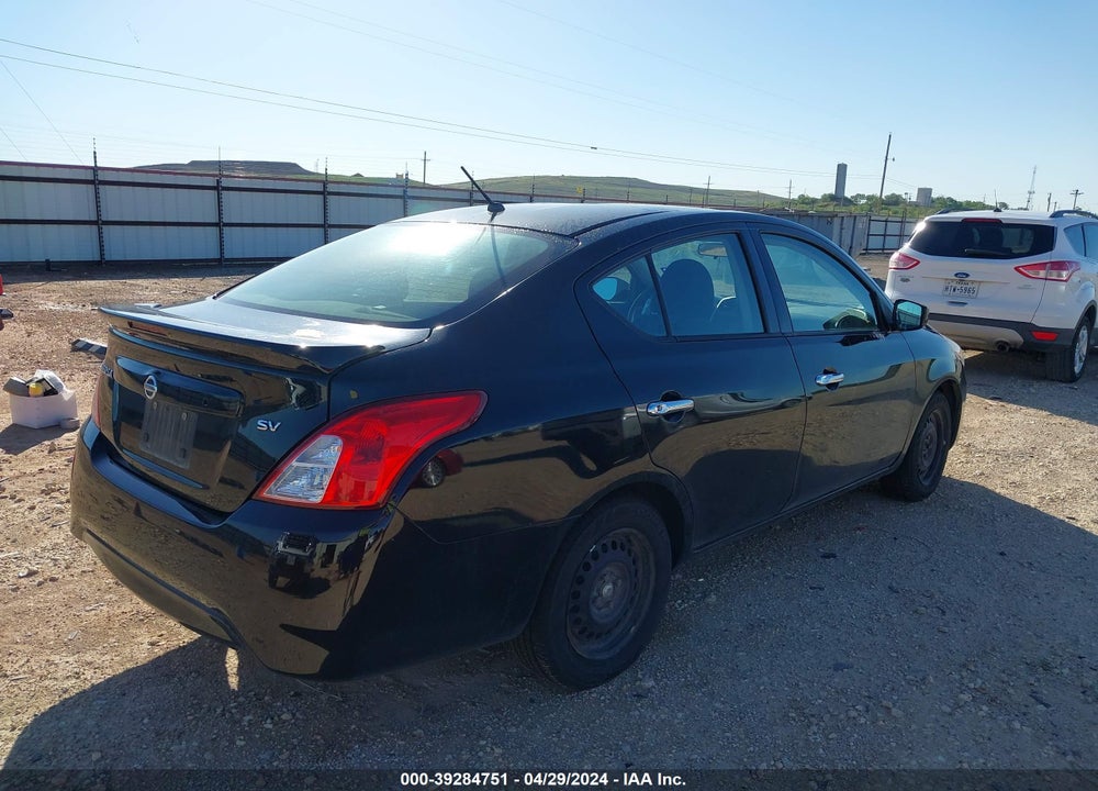 2018 NISSAN VERSA 1.6 SV VIN: 3N1CN7AP0JL823652