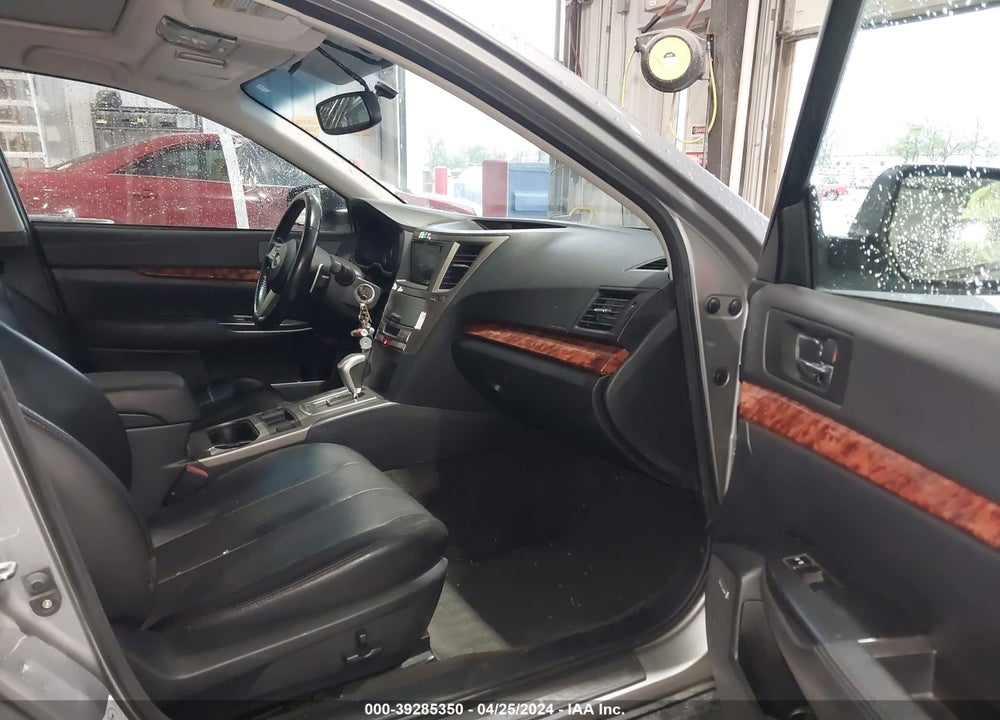 2011 SUBARU OUTBACK 2.5I LIMITED VIN: 4S4BRCKC8B3424160