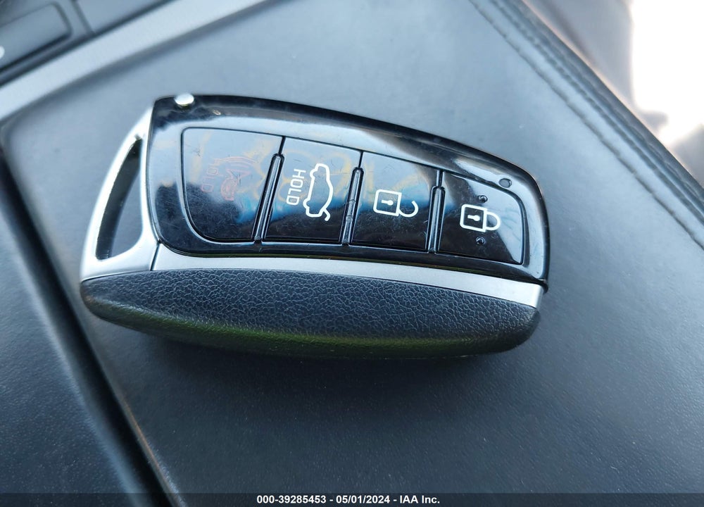 2015 HYUNDAI GENESIS 3.8 VIN: KMHGN4JE2FU023410