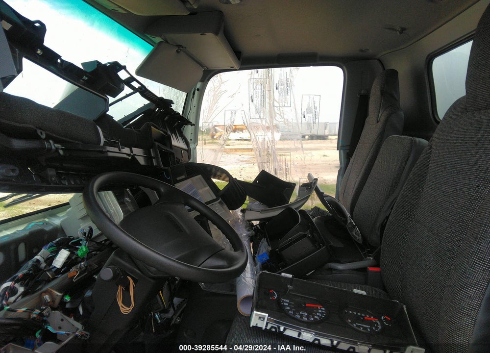 2023 CHEVROLET 4500 LCF GAS VIN: 54DCDW1D3PS210513